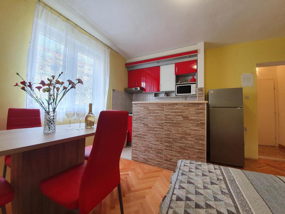 מאקרסקה Apartments Ribarevic מראה חיצוני תמונה