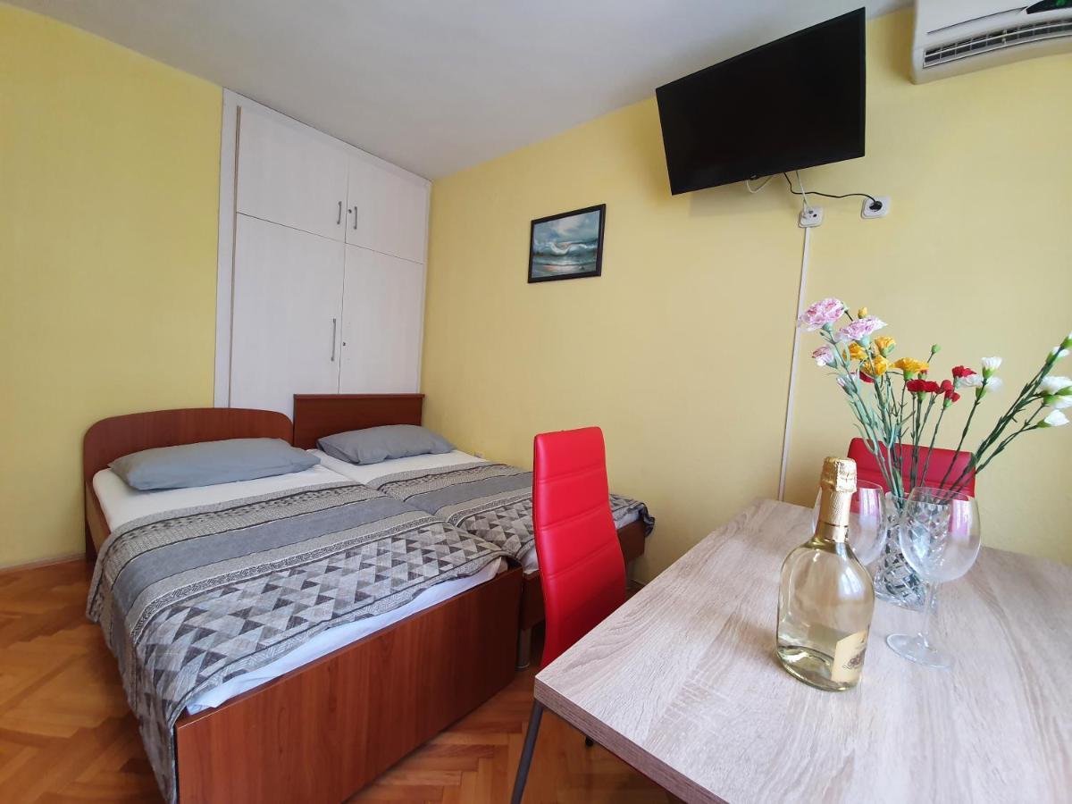 מאקרסקה Apartments Ribarevic מראה חיצוני תמונה