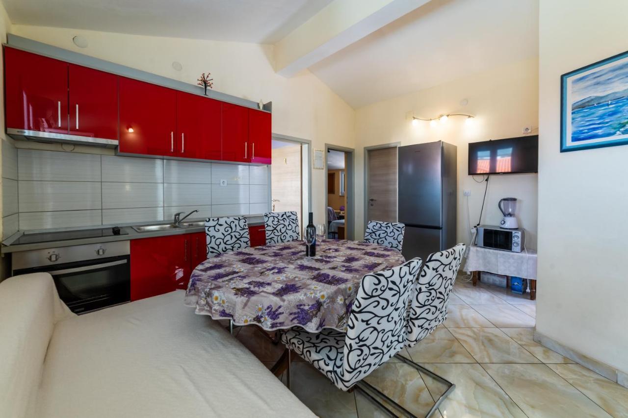 מאקרסקה Apartments Ribarevic מראה חיצוני תמונה
