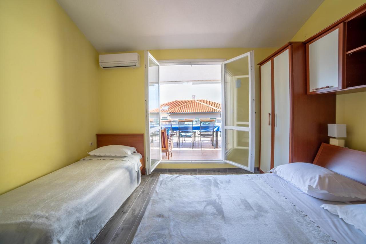 מאקרסקה Apartments Ribarevic מראה חיצוני תמונה